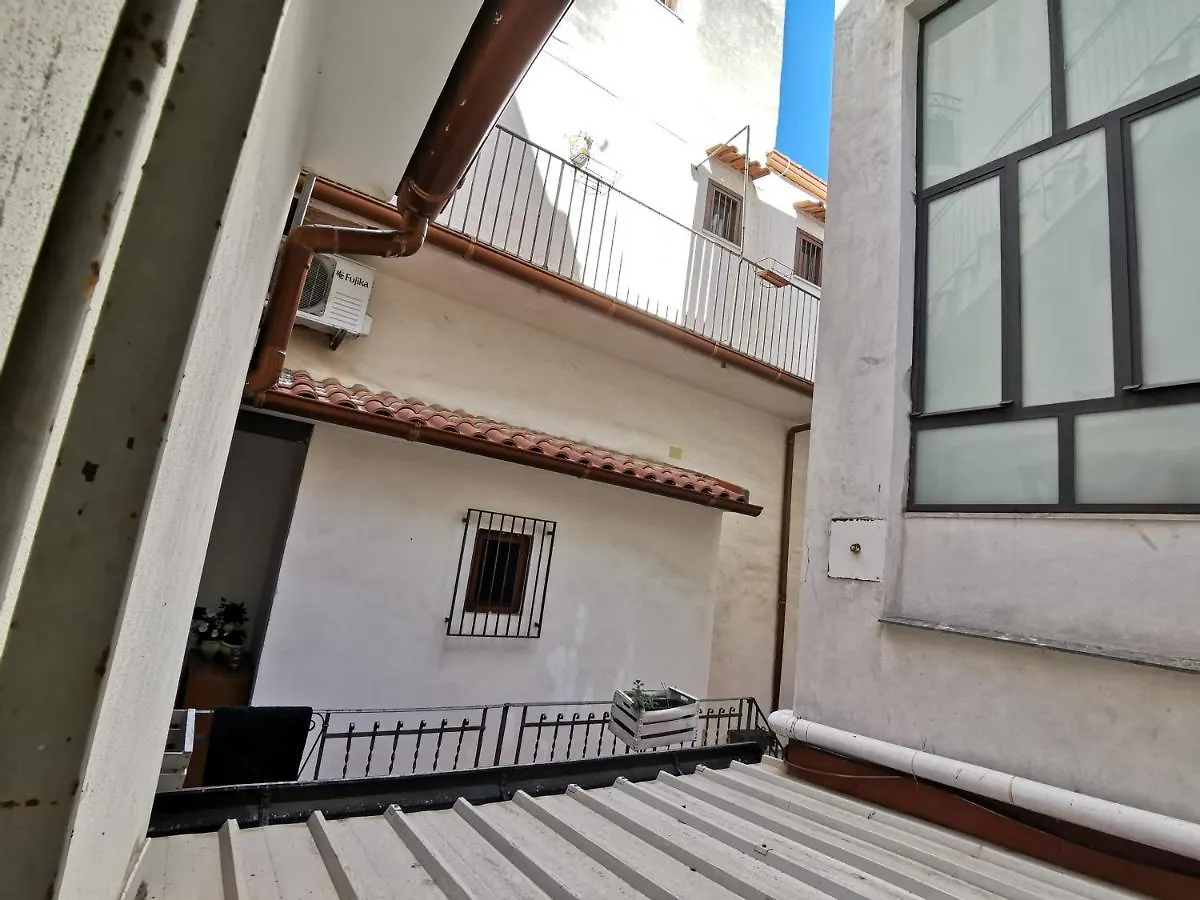 Casuzzamia Apartment Palermo 0*,  Italy